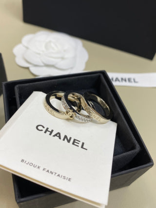 CHANEL Aurevia Triple Layer Signature Ring