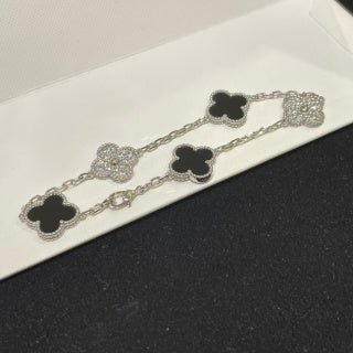 Van Cleef & Arpels Midnight Clover Link Bracelet