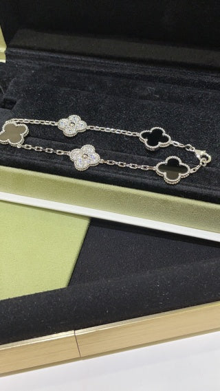 Van Cleef & Arpels Midnight Clover Link Bracelet