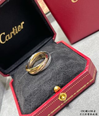 Cartier Trinity ring with diamonds