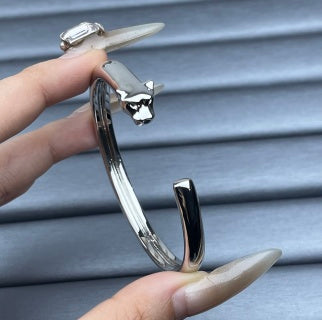 Cartier Panther Head Bracelet (Non-Diamond)