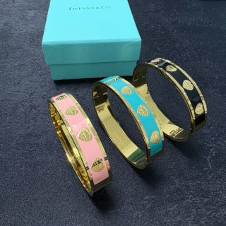 TIFFANY & CO. Diamond-Set Heart Bracelet (Medium)