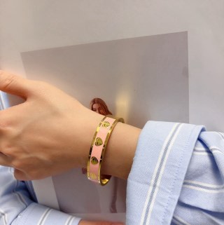 TIFFANY & CO. Diamond-Set Heart Bracelet (Medium)