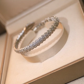 Bvlgari Green Gem Serpent Bracelet – Elegant Luxury Jewelry