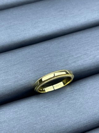 Tiffany wide ring with square bead-edge detailing (no diamonds)
