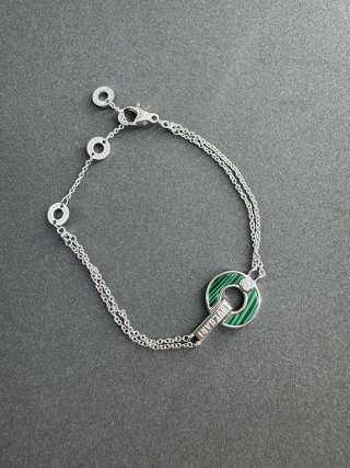 Bvlgari Green Circle Charm Bracelet – Elegant Luxury Jewelry