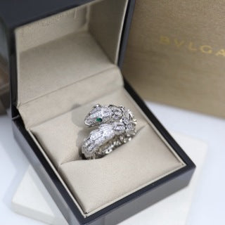 Bvlgari Green Gem Serpent Ring – Elegant Luxury Jewelry
